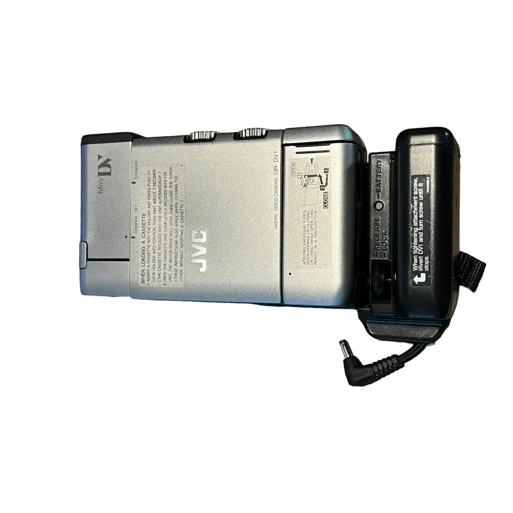 VTG JVC Mini DV Digital‎ Video Camcorder GR-DV1U Camera Bundle and Accessories